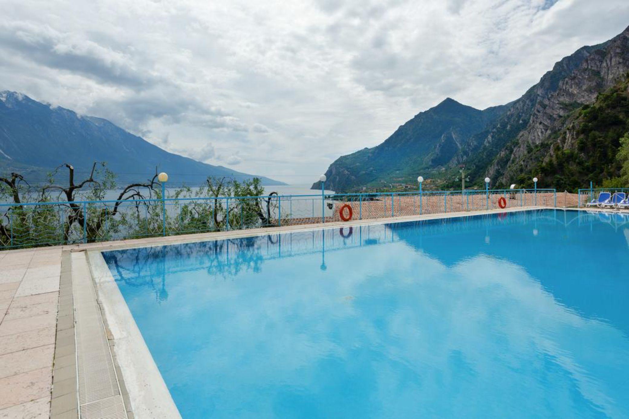 Centro Vacanze La Limonaia Limone sul Garda Luaran gambar