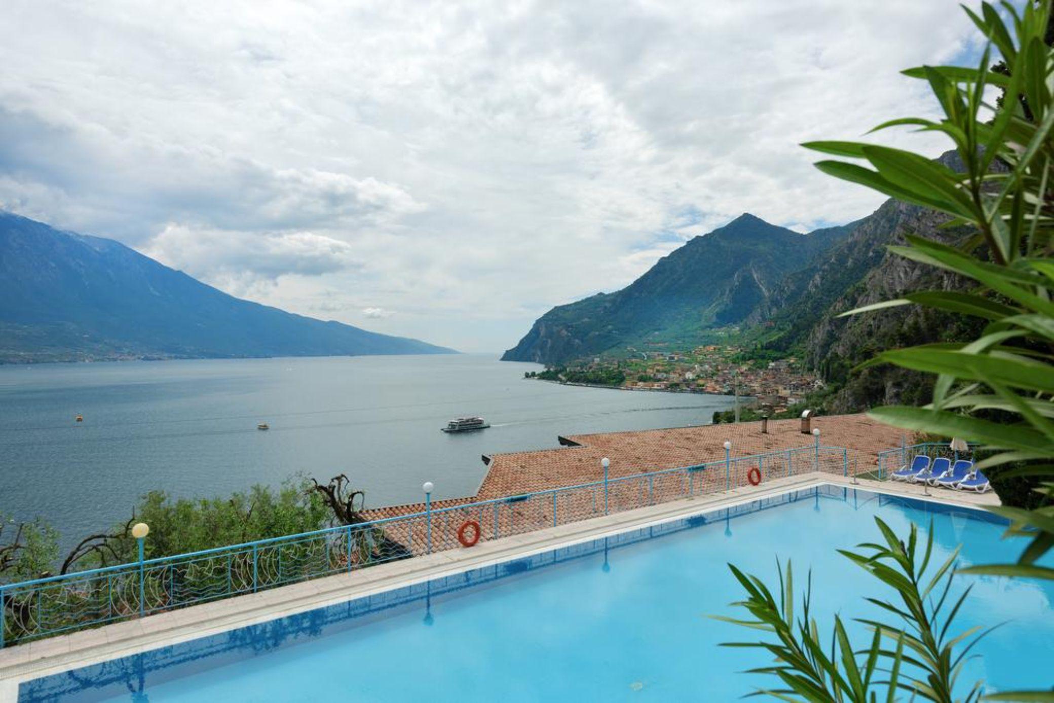 Centro Vacanze La Limonaia Limone sul Garda Luaran gambar