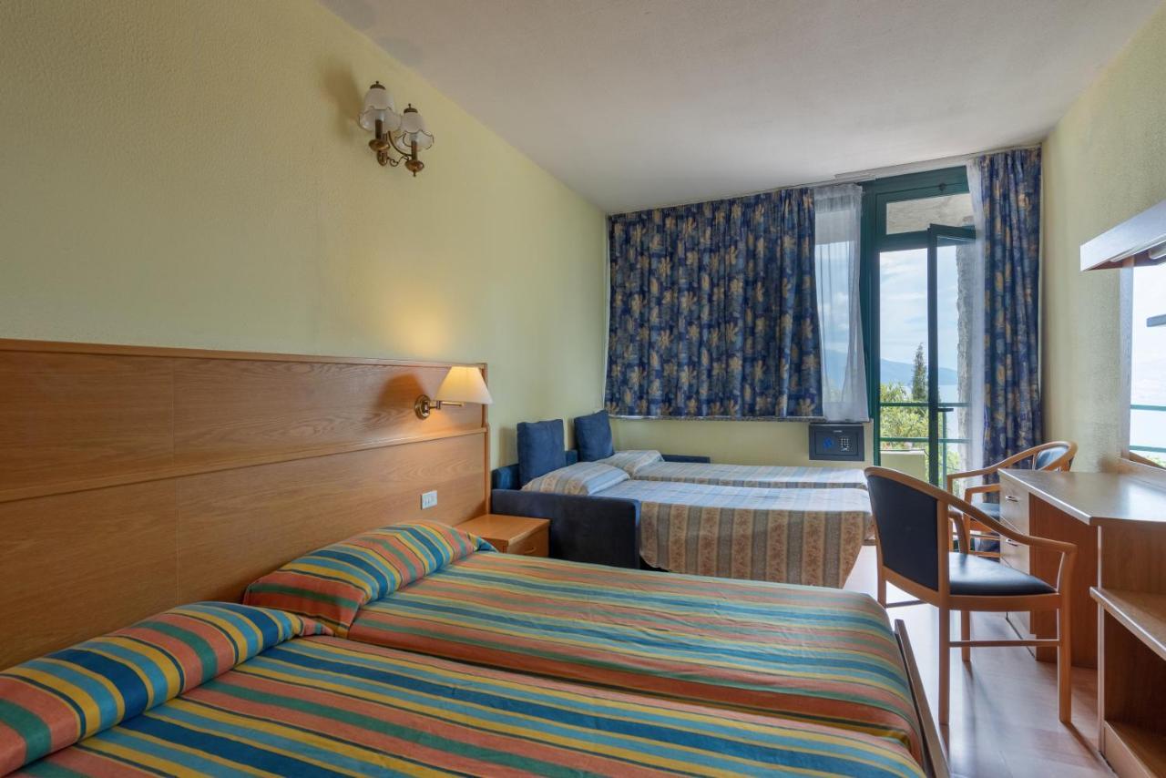 Centro Vacanze La Limonaia Limone sul Garda Luaran gambar